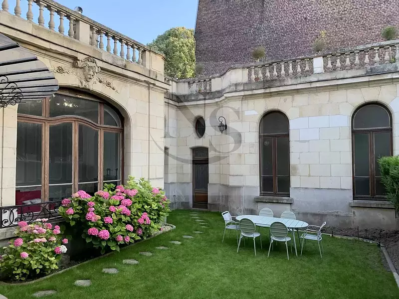 Maison, 345 m²
