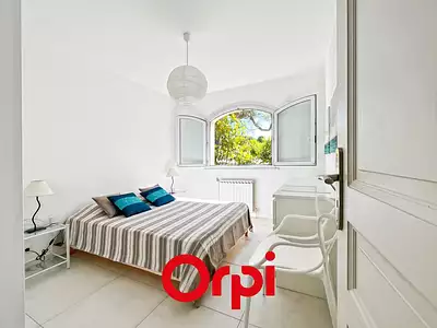 Maison, 240 m²