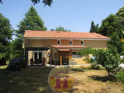 Maison, 205 m²