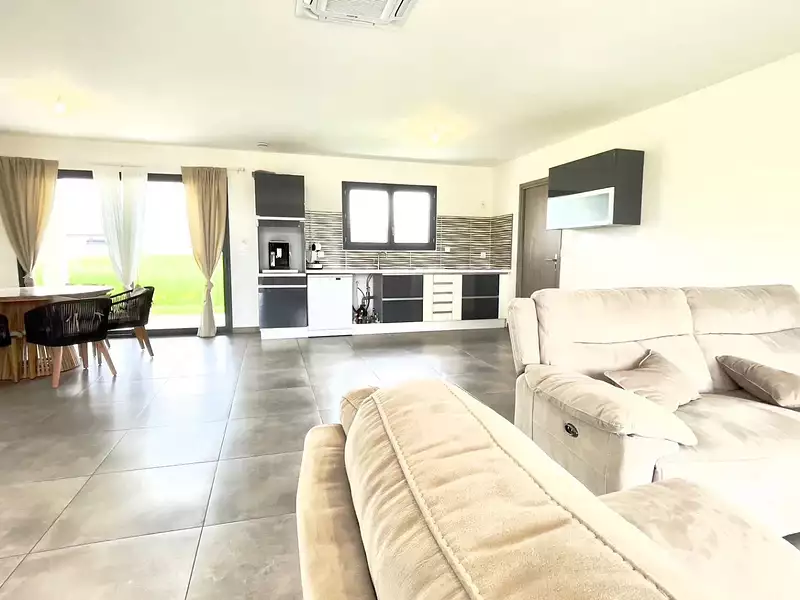 Maison, 104,87 m²