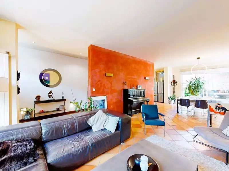Maison, 318 m²