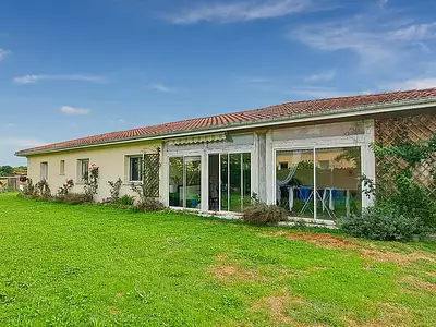 Maison, 166 m²