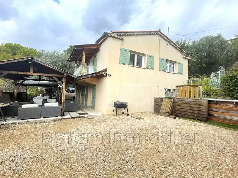 Maison, 154 m²