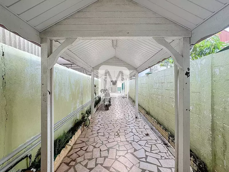Immeuble, 77,12 m²