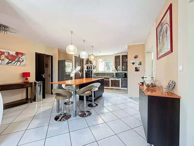 Maison, 182,45 m²