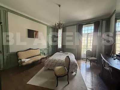 Maison, 268 m²