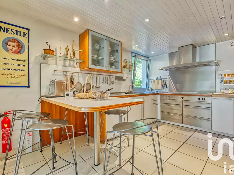 Maison, 220 m²