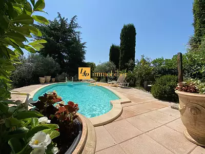 Maison, 232 m²