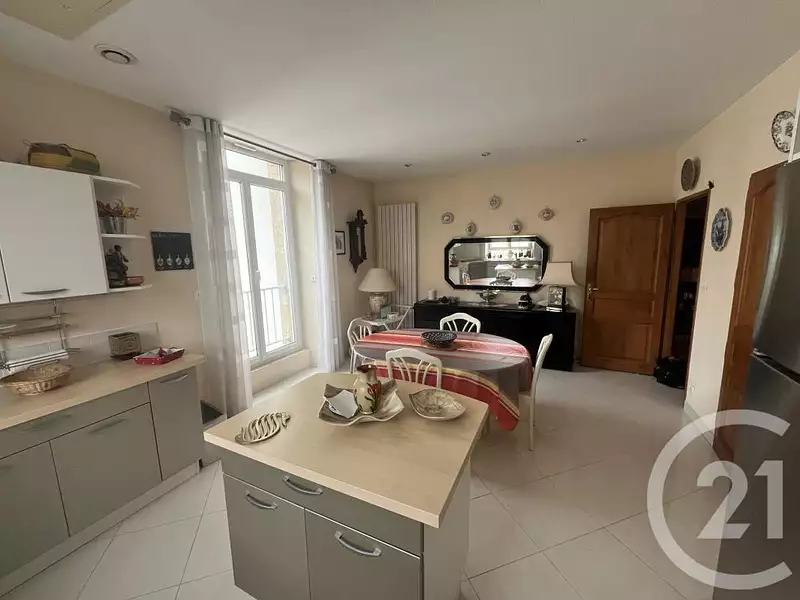 Appartement, 240 m²