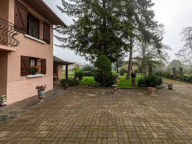 Maison, 176 m²