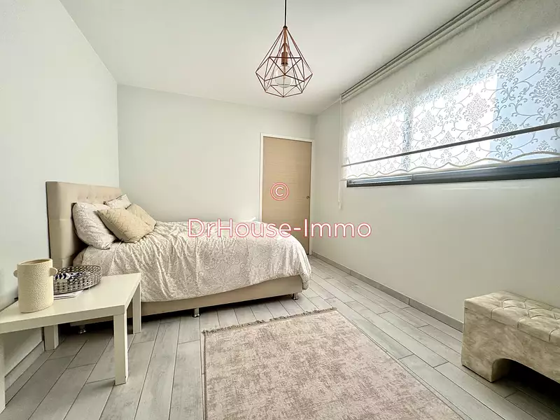 Maison, 250 m²