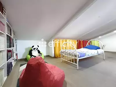 Maison, 176 m²