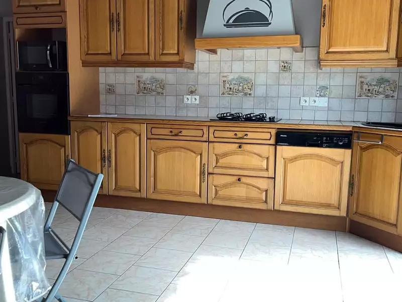 Maison, 169 m²