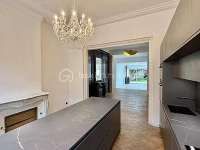 Maison, 235 m²