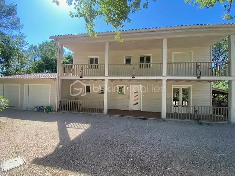 Maison, 160 m²