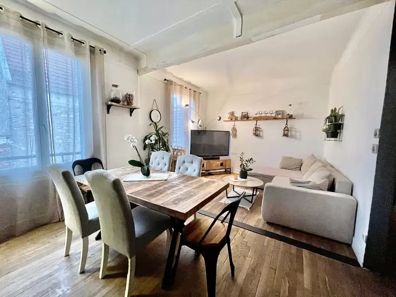 Maison, 96 m²