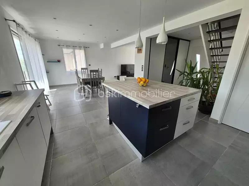 Maison, 120 m²