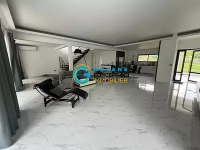 Maison, 148 m²