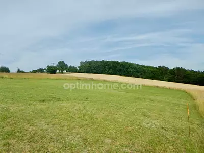 Terrain, 1 830 m²