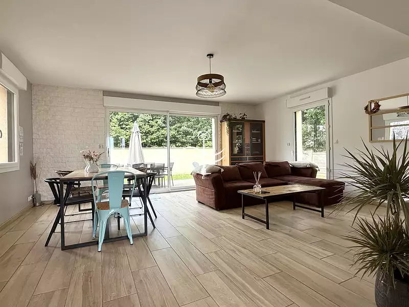 Maison, 151 m²