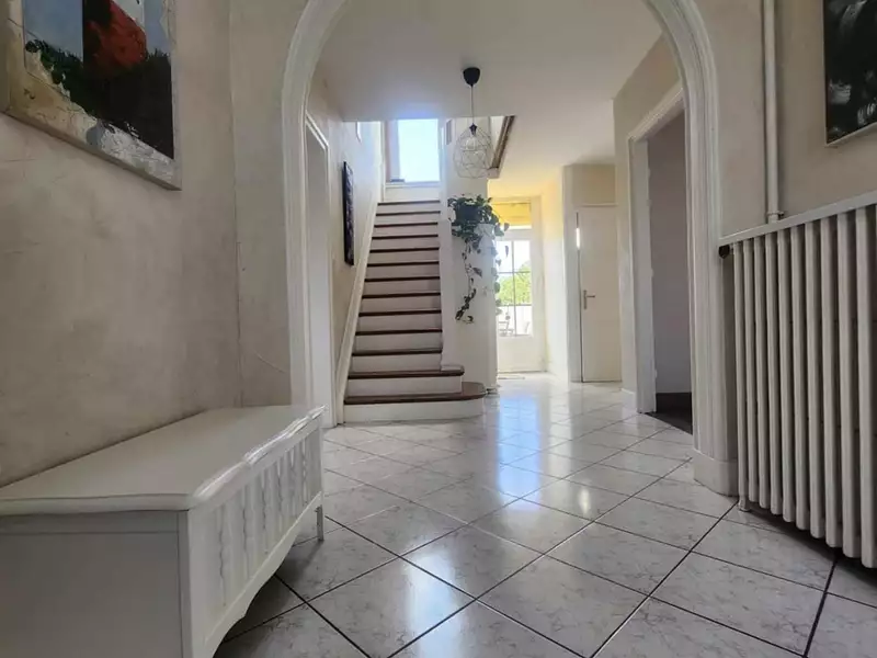 Maison, 185 m²