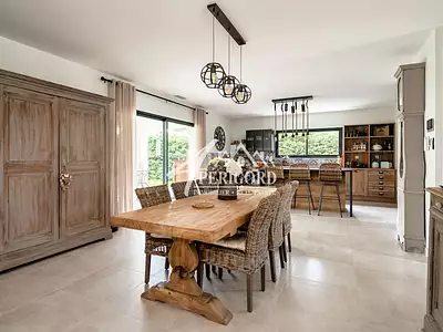 Maison, 162 m²