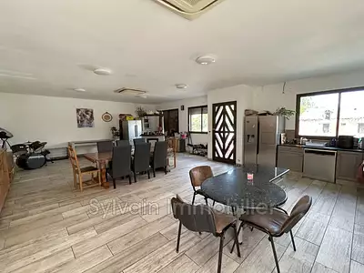 Maison, 195,51 m²