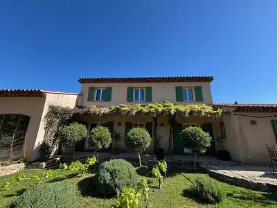 Maison, 230 m²