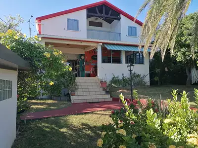 Maison, 230 m²