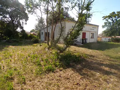 Terrain, 1 403 m²