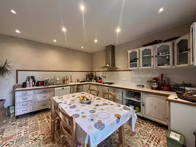 Maison, 260 m²