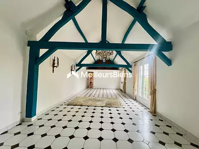 Maison, 243 m²