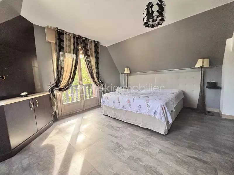 Maison, 199 m²