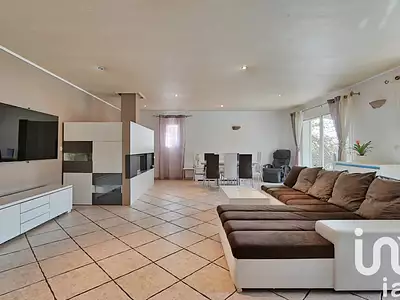 Maison, 205 m²