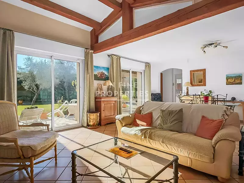 Maison, 161 m²