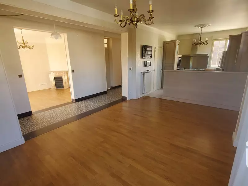 Maison, 350 m²
