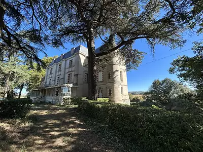 Maison, 1 000 m²
