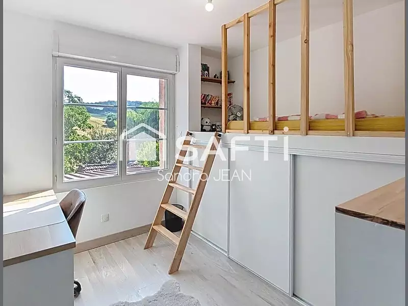 Maison, 137 m²