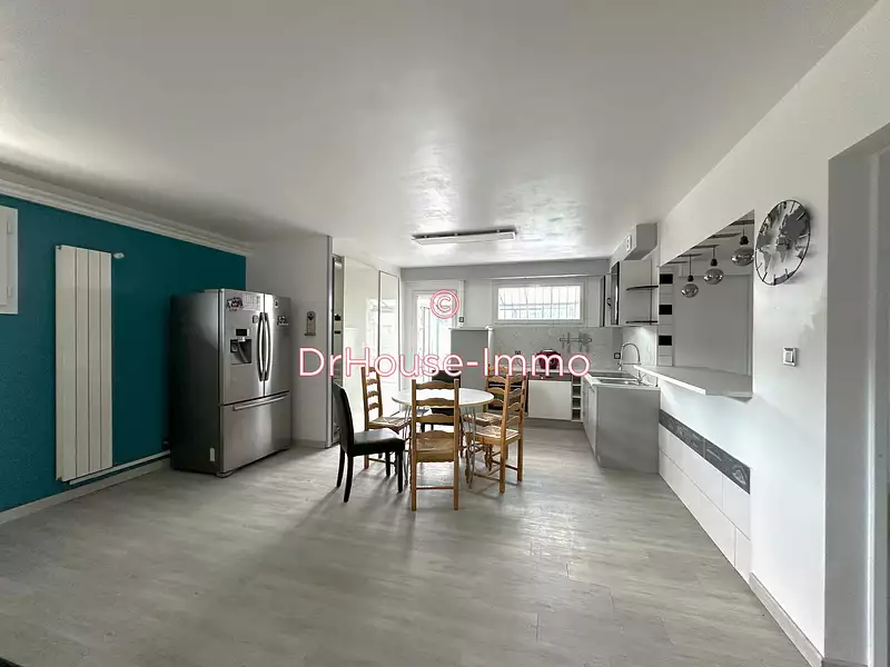 Maison, 221 m²