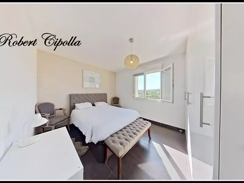 Maison, 185 m²