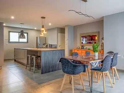 Maison, 153 m²