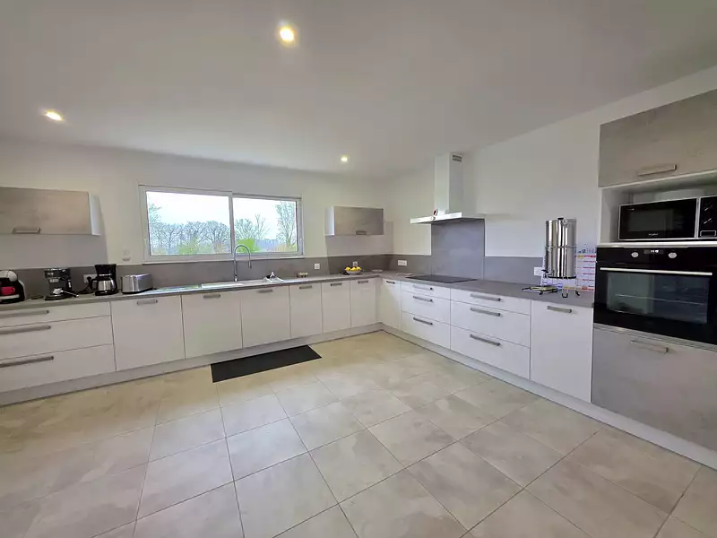 Maison, 325 m²