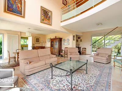Maison, 220 m²