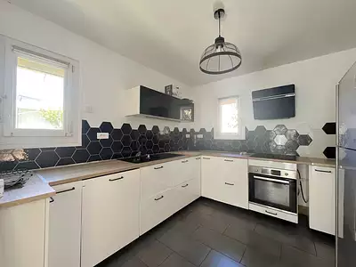 Maison, 93,7 m²