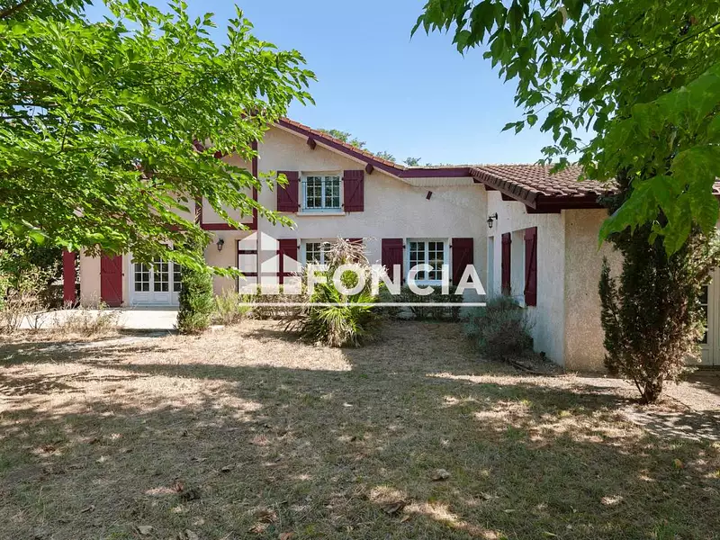 Maison, 165 m²