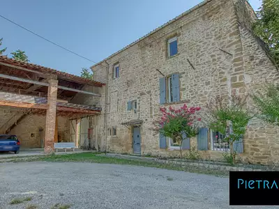 Maison, 276 m²