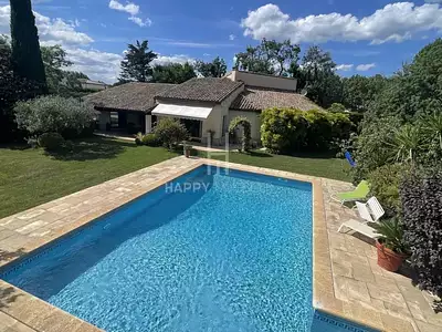 Maison, 210 m²