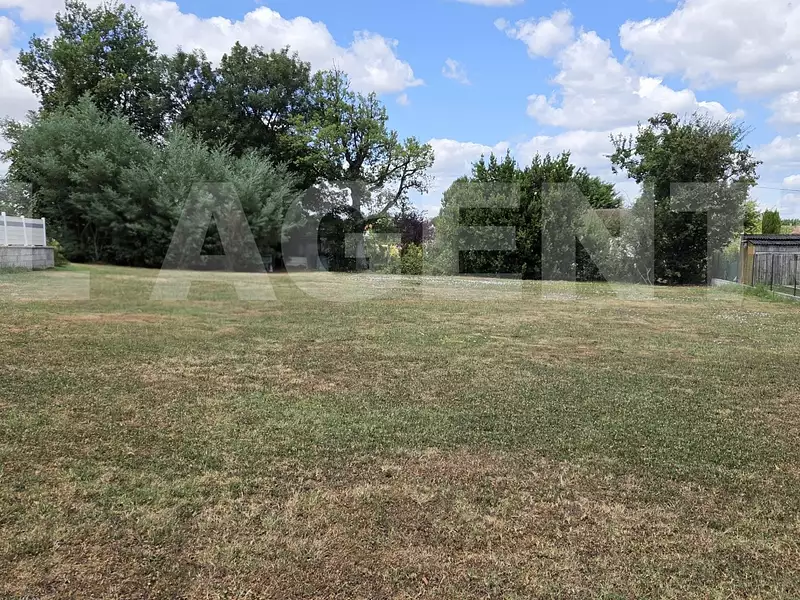 Terrain, 1 031 m²