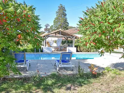 Maison, 473 m²