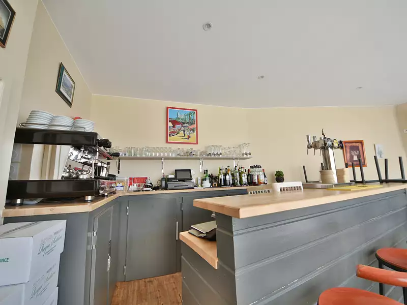 Immeuble, 150 m²
